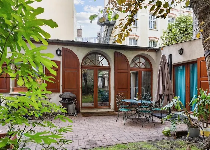 Unique Garden House - Heart Of Paris